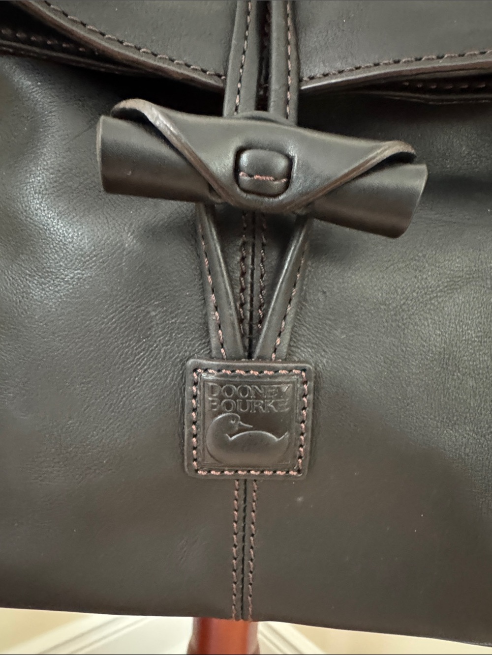 Dooney Bourke ⭐️ Florentine Medium Toggle Crossbody Black - Picture 3 of 12